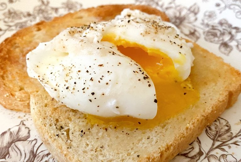 How to Poach an Egg: A Simple Guide